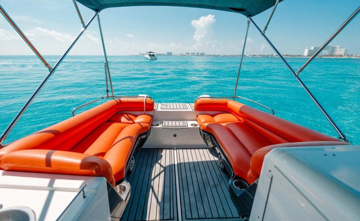 Atardeceres Mágicos y Diversión Dinámica: La Experiencia Bowrider 28 FT