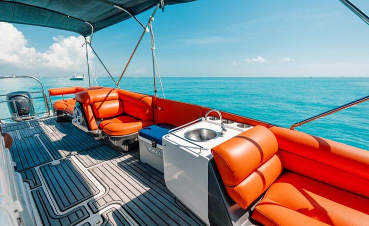 Atardeceres Mágicos y Diversión Dinámica: La Experiencia Bowrider 28 FT